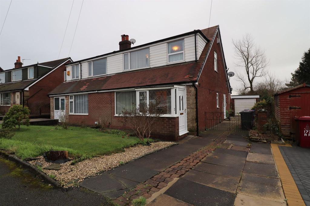 Pickering Fold, Blackburn, BB1 3 bed semidetached bungalow £155,000