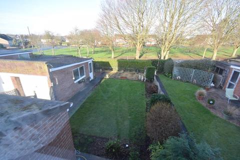 3 bedroom semi-detached house for sale - Carr Lane, Willerby