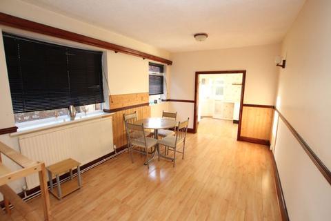 92 Park Street, Grimsby, DN32 7NT