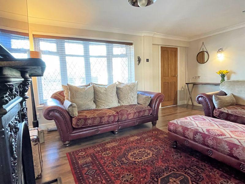 Felton Lane, Stockton, TS19 8TR 3 bed semidetached house