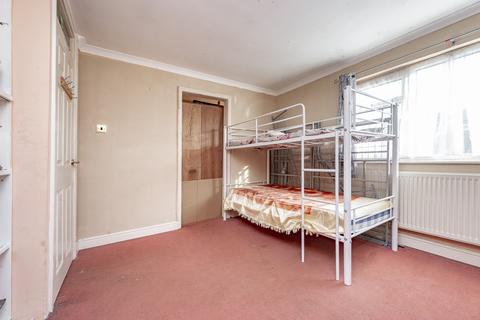 3 bedroom terraced house for sale - Elmside, Croydon, CR0 9DU