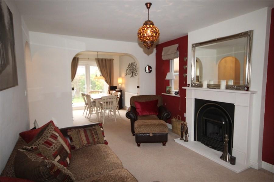 Powder Mill Road, Latchford, Warrington, WA4 3 bed detached house £