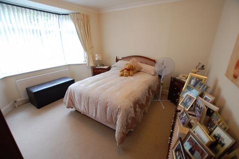 17 Boscombe Avenue, Grays, RM17 6AF