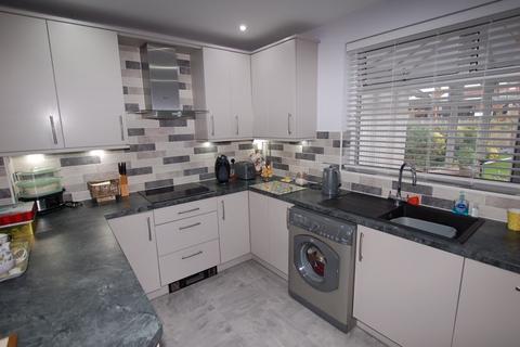 17 Boscombe Avenue, Grays, RM17 6AF