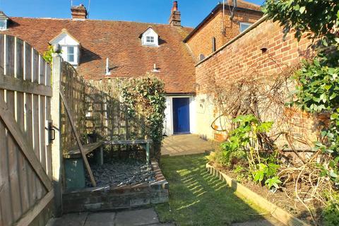 2 bedroom terraced house to rent - London End, Beaconsfield, Buckinghamshire, HP9