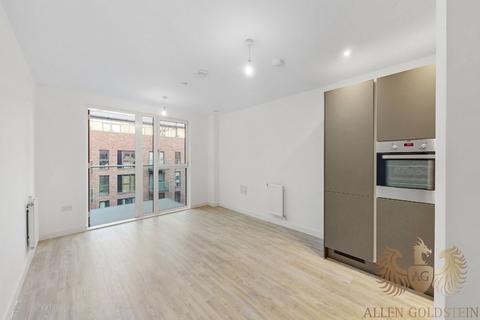 2 bedroom apartment to rent - St Pier Court,  Thunderer Street,E13