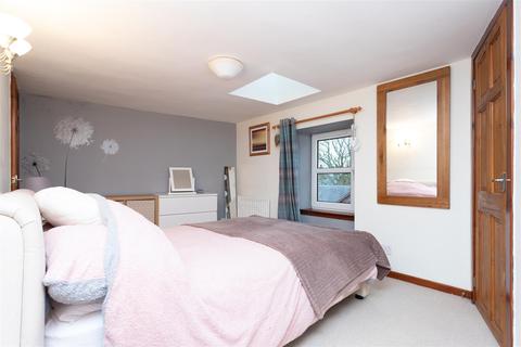 2 Meethill Road, Alyth, Blairgowrie, PH11 8DE