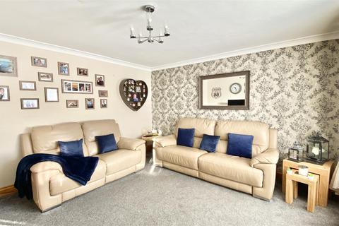 9 Derwent Close, Seaham, SR7 7BS