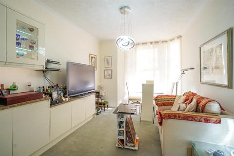 1 bedroom flat for sale - Priory Road, Hastings