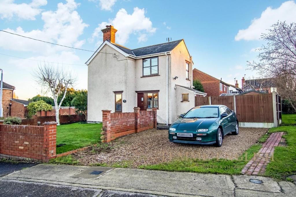 D'arcy Road, Colchester 3 bed detached house £400,000