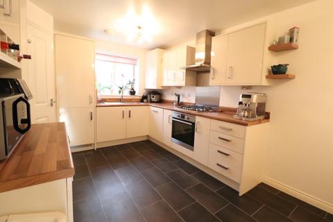 3 Brackley Crescent, Warwick, CV34 6XT