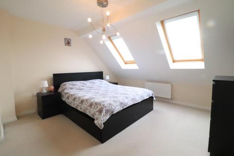 3 Brackley Crescent, Warwick, CV34 6XT