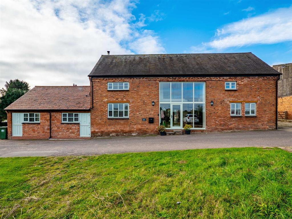 Glebe Farm, Welsh Road Cubbington... 4 bed character property £775,000