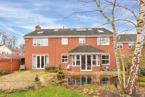 9 Barmstedt Drive, Oakham, LE15 6RG