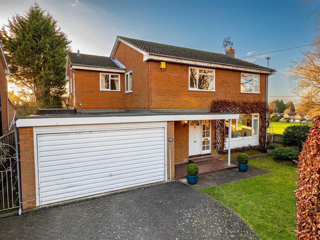 Guys Cliffe Avenue, Leamington Spa 4 bed detached house £650,000