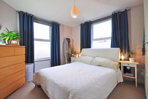 2 bedroom maisonette to rent - Grenfell Road
