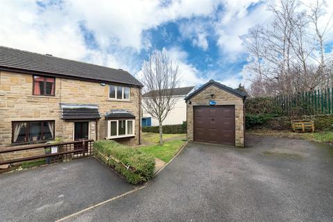 3 bedroom semi-detached house for sale - Stoneleigh Court, Shelley, Huddersfield