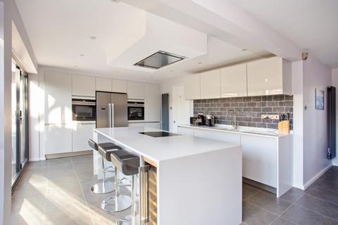 1 Moorend Glade, Charlton Kings, Cheltenham, GL53 9AT