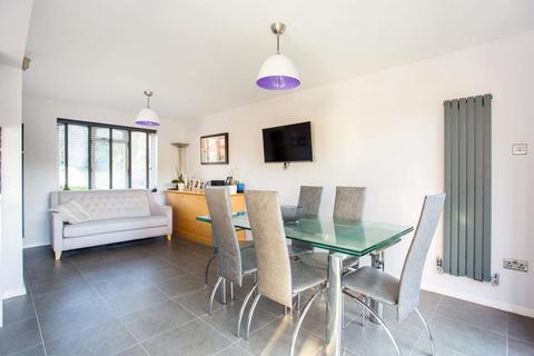 1 Moorend Glade, Charlton Kings, Cheltenham, GL53 9AT