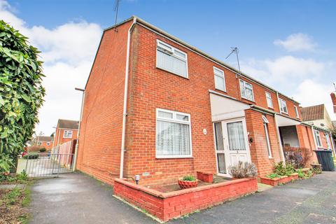 9 Alington Close, Gloucester, GL1 4XR