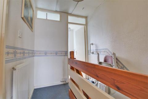 9 Alington Close, Gloucester, GL1 4XR