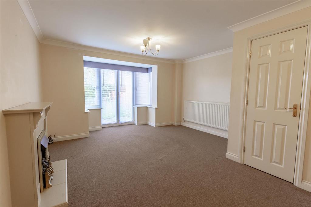 Lounge/Sitting Room