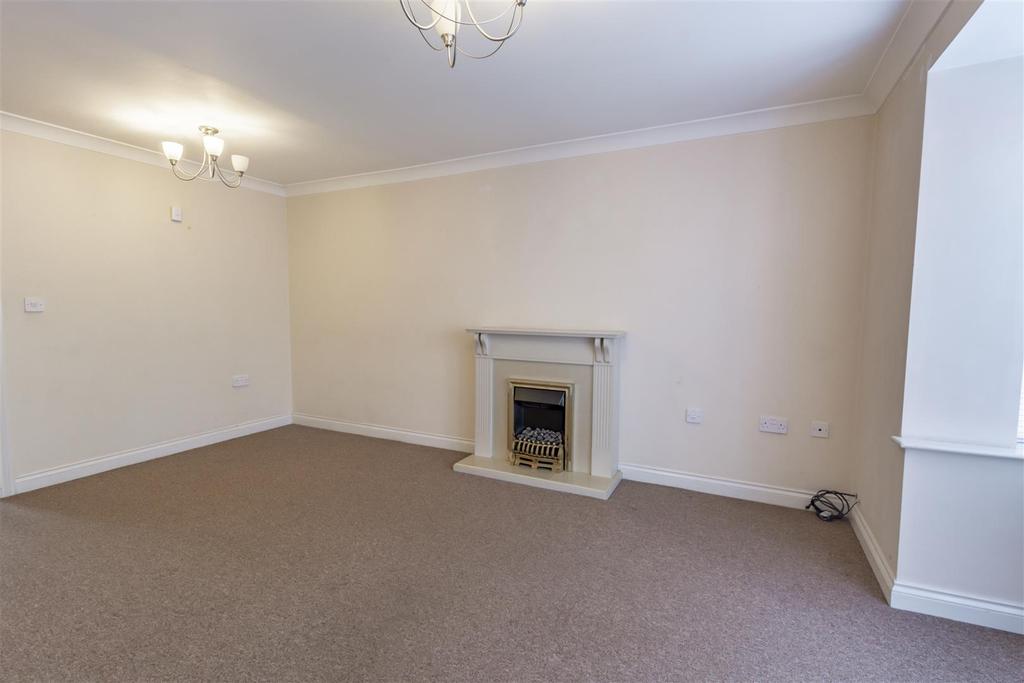 Lounge/Sitting Room