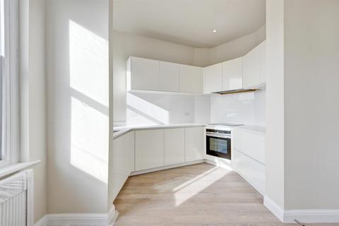 3 bedroom flat to rent - Lauderdale Mansions, Maida Vale, W9