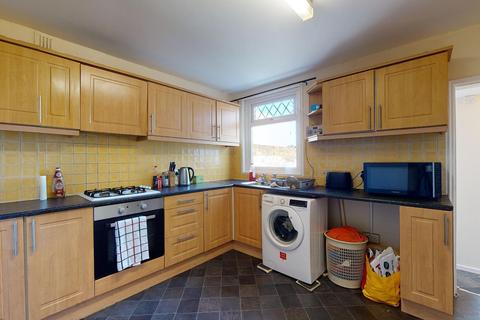 68 Downs Road, Walmer, Deal, CT14 7TB