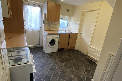 4 bedroom terraced house to rent - Bishops Rise, Hatfield