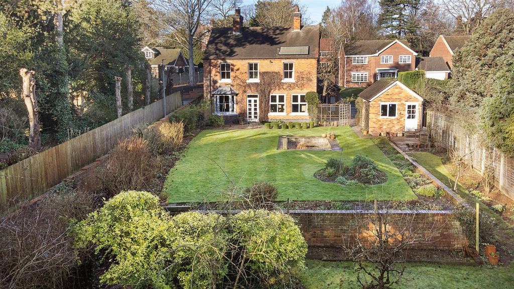 Gaia Lane, Lichfield 3 bed detached house £650,000