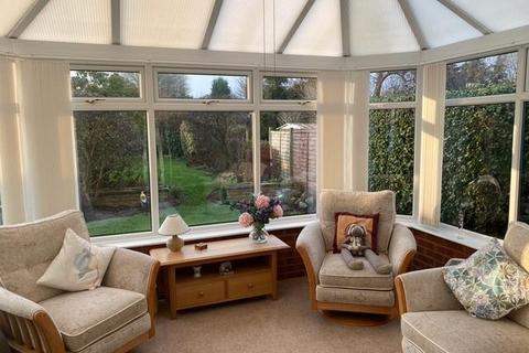 18 Burton Road, Elford, Tamworth, B79 9BN