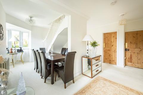 2 bedroom apartment for sale, Grove Road, Beaconsfield, Buckinghamshire, HP9