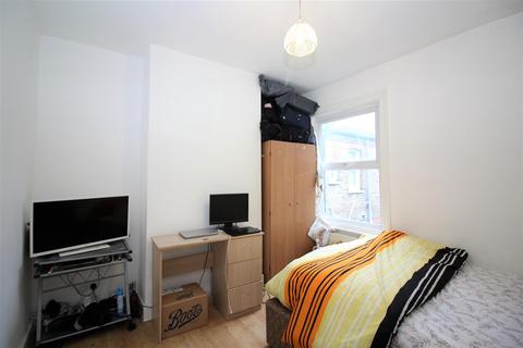 82 Hibbert Road, London, E17 8HF