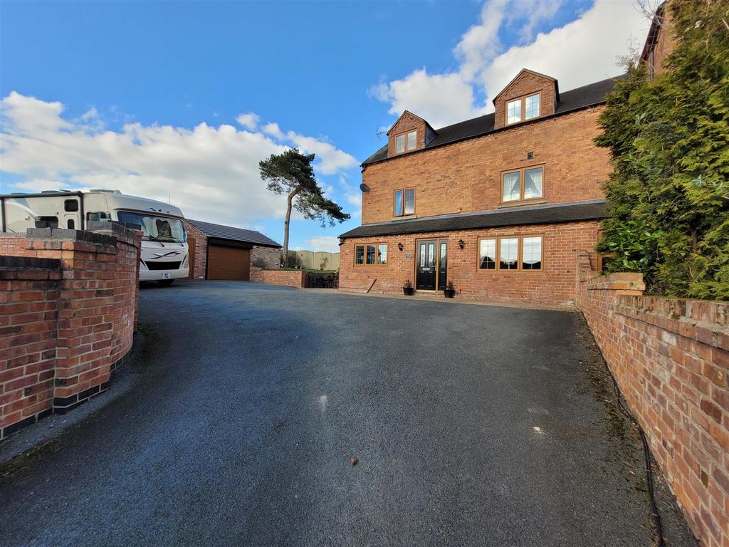 Common Lane, Stanley Common, Stanley... 4 bed farm house £550,000