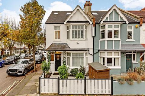 3 bedroom end of terrace house to rent, Tudor Gardens, Barnes, SW13