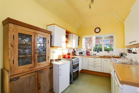 6 bedroom semi-detached house for sale - Claremont Gardens, Sherwood Rise, Nottinghamshire, NG5 1BE