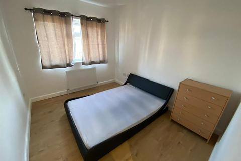 1 bedroom in a house share to rent - Larch Tree Avenue, Coventry, Warwickshire, CV4 9FT