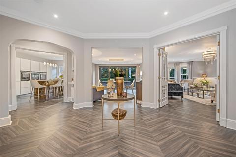 2 Claver Drive, Ascot, SL5 7JU