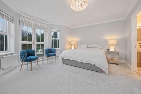 2 Claver Drive, Ascot, SL5 7JU