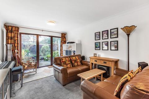 5 Bateson Close, Heslington, York, YO10 5EY