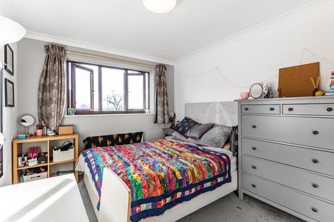 5 Bateson Close, Heslington, York, YO10 5EY