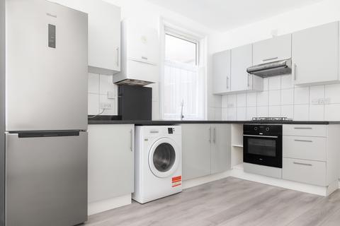1 bedroom flat to rent, Kitchener Road, Seven Sisters, N17