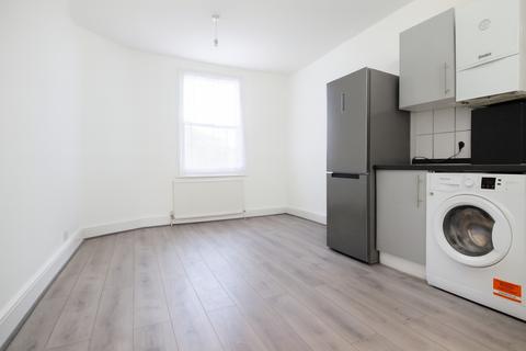 1 bedroom flat to rent, Kitchener Road, Seven Sisters, N17