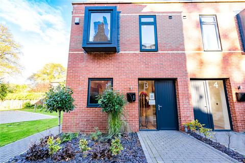 4 bedroom semi-detached house for sale, Welholme Avenue, Grimsby, DN32