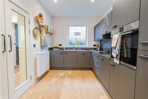 4 bedroom semi-detached house for sale, Welholme Avenue, Grimsby, DN32