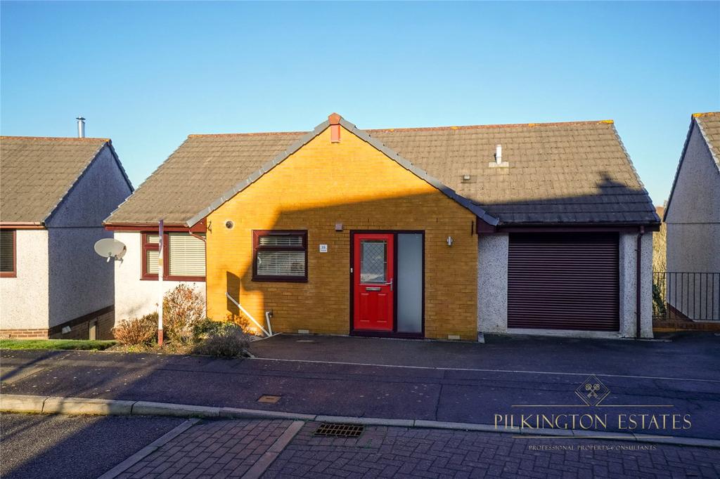 The Brook, Saltash, PL12 4 bed detached house £400,000