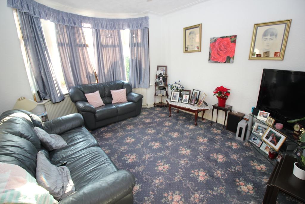 Bradfield Road Stretford 5 bed semidetached house £399,950
