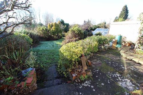 51 Birches Barn Avenue, Wolverhampton, WV3 7BT