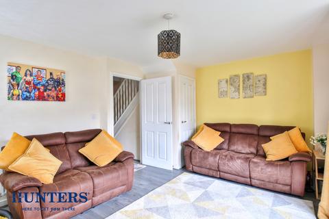 3 bedroom mews for sale - Foxton Close, Oldham, OL8 2SX